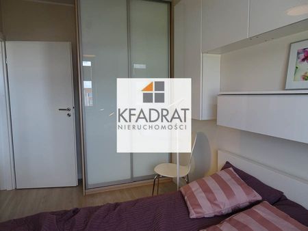 Centrum. Umebl. apartament 2pok. balkon 2400+340 - Photo 2