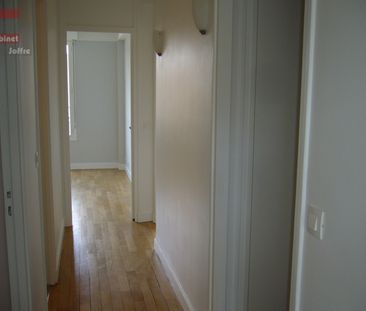 Location Appartement 3 pièces 75m² FONTAINEBLEAU 77300 - Photo 6