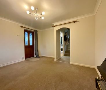 2 bedroom Semi-Detached House to let - Photo 1