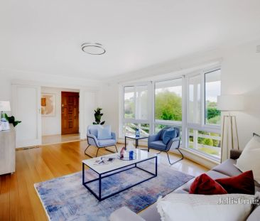 4 Bed, 2 Bath - Photo 5