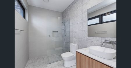 Modern Luxury and Lifestyle at Its Best - Photo 2