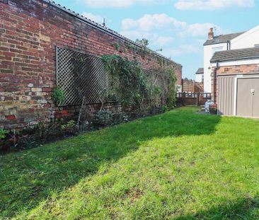 2 bedroom semi-detached house to rent - Photo 1