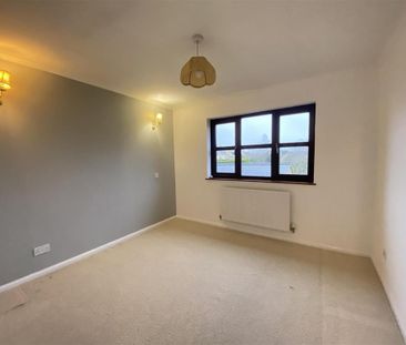 2 bedroom maisonette to rent - Photo 2