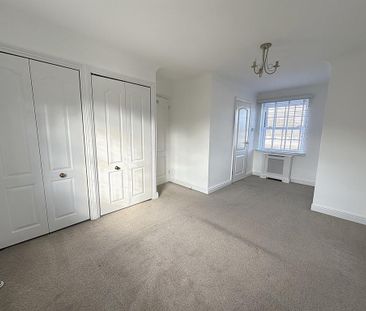 3 bedroom detached house to rent - Photo 4