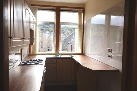 2 bedroom flat to rent - Photo 4