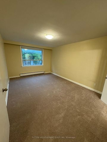 For Lease - 20 Meadowbrook Road Unit# 2, Toronto, Ontario - Photo 3