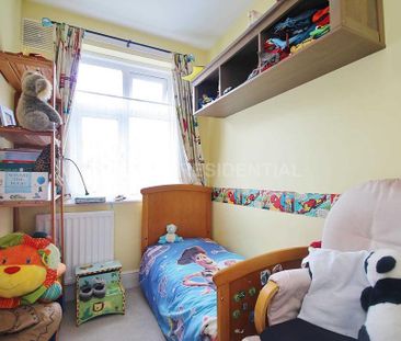 3 bedroom terraced house to rent - Photo 4