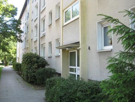 Wohnglück - günstig geschnittene 3-Zi.-Wohnung - Photo 2