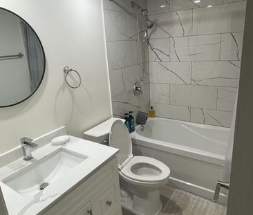 For Lease - 29 Pakenham Drive, Toronto, Ontario - Photo 4