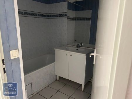 Appartement à louer 2 pièces 46.9m² - Photo 2