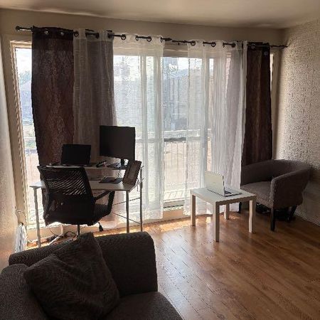 Cession de bail - 3 1/2 - 1 063$ Semi-meublé - Photo 3