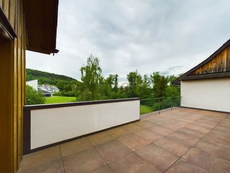 Generous 5.5-room duplex apartment with balcony in Bischofszell - Foto 2