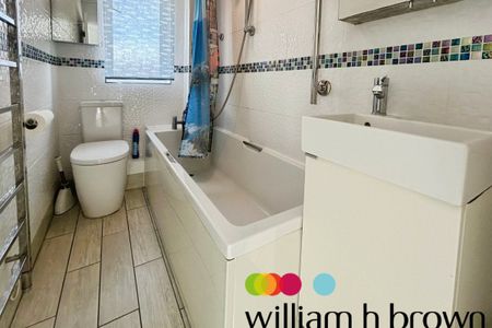 High Street - Photo 5