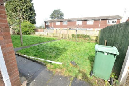 1 bedroom semi-detached house to rent - Photo 3