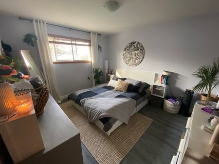 $2,349 / 3 br / 1 ba / 273 Tolton ave - Photo 4