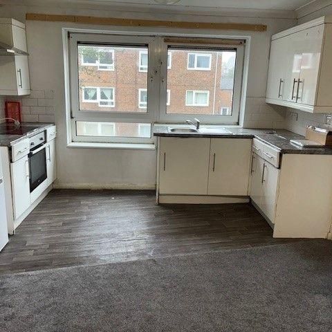 3 bedroom flat to rent - Photo 1