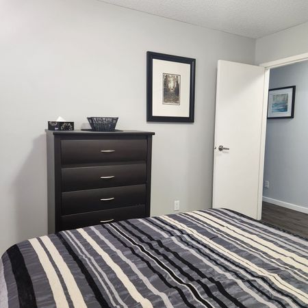 201 3811-54 Avenue, Red Deer, AB - Photo 3