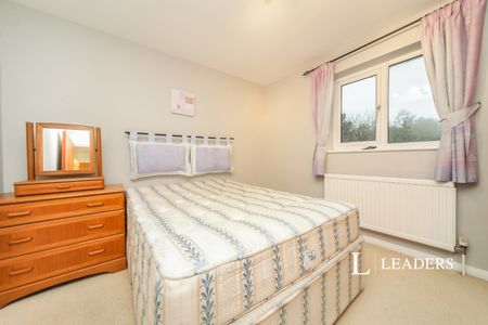 5 bedroom house to rent Coopers Road, Martlesham Heath, IP5 - Photo 2