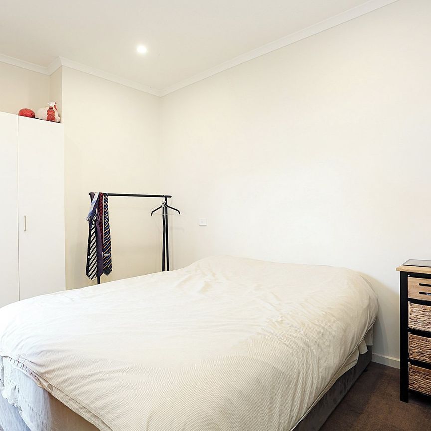 SPLIT LEVEL APARTMENT WITH SECURE PARKING - Photo 1