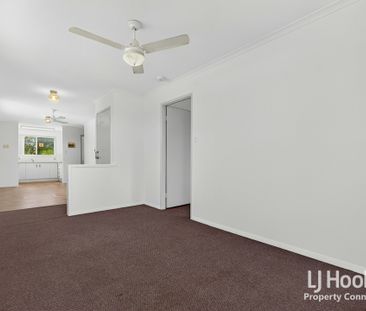 Modern Comfort and Convenience in Downtown Kallangur - Photo 2