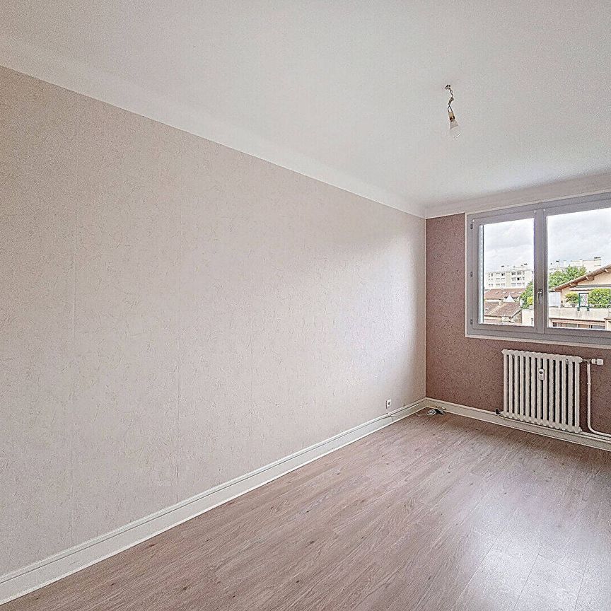 Location appartement 4 pièces 69 m² à Bourg-en-Bresse (01000) - Photo 1