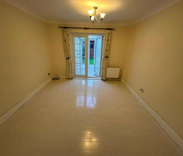 Slough, Berkshire, SL1 - Photo 1