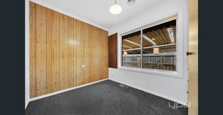 Stylish & Comfortable Family Living in Hoppers Crossing !! - Photo 2