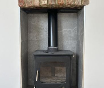 3 bedroom detached bungalow to rent - Photo 3