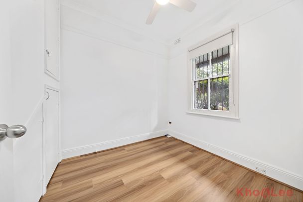 Fresh Renovated 2 Bedroom Terrace in Superb Lifestyle Location - Photo 1