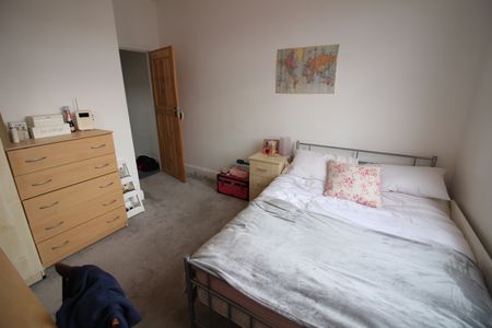 Tewkesbury Street, Cathays - Photo 2