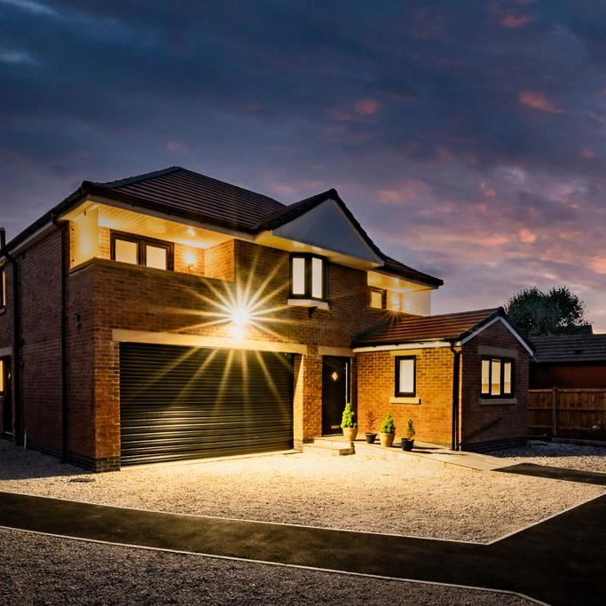 4 bedroom detached house to rent - Photo 1