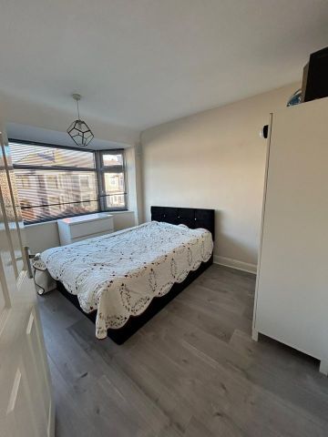 4 Bed Semi-Detached House, The Martyrs Close, CV3 - Photo 5