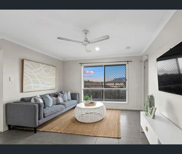 Modern Family Living - Photo 1