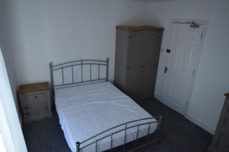 Victoria Road, Northampton, NN1 - Photo 3