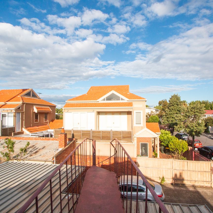 MELBOURNE COASTLINE SIX BEDROOMS APARTMENT. - Photo 1