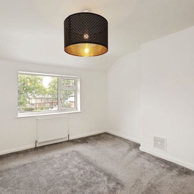 St Andrew's Crescent - Photo 1