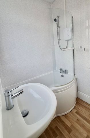 4 Bed End Terrace, Mackie Road, BS34 - Photo 4