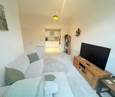 2 bedroom flat to rent - Photo 5