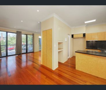 4 Rennie Street, Indooroopilly, Qld 4068 - Photo 1