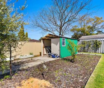 29 Simons St, Coolbellup - Photo 3