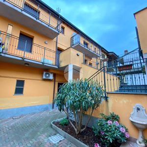 Bilocale in affitto - Photo 2