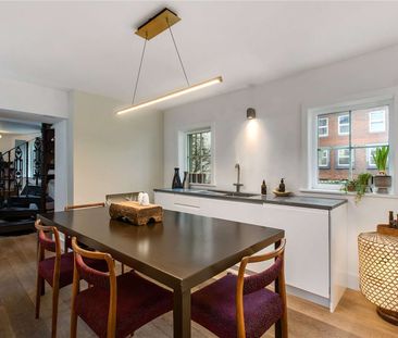 A beautifully presented, two bedroom conversion in The pantiles - Photo 2