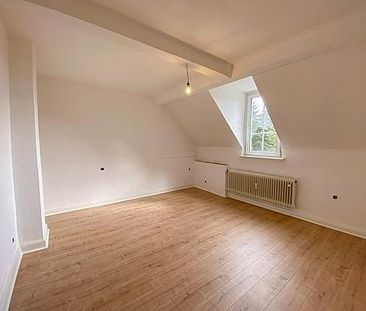Wohnen zur Miete in einer Burg? 4-Zimmer Wohnung in der Burg Volper... - Foto 1