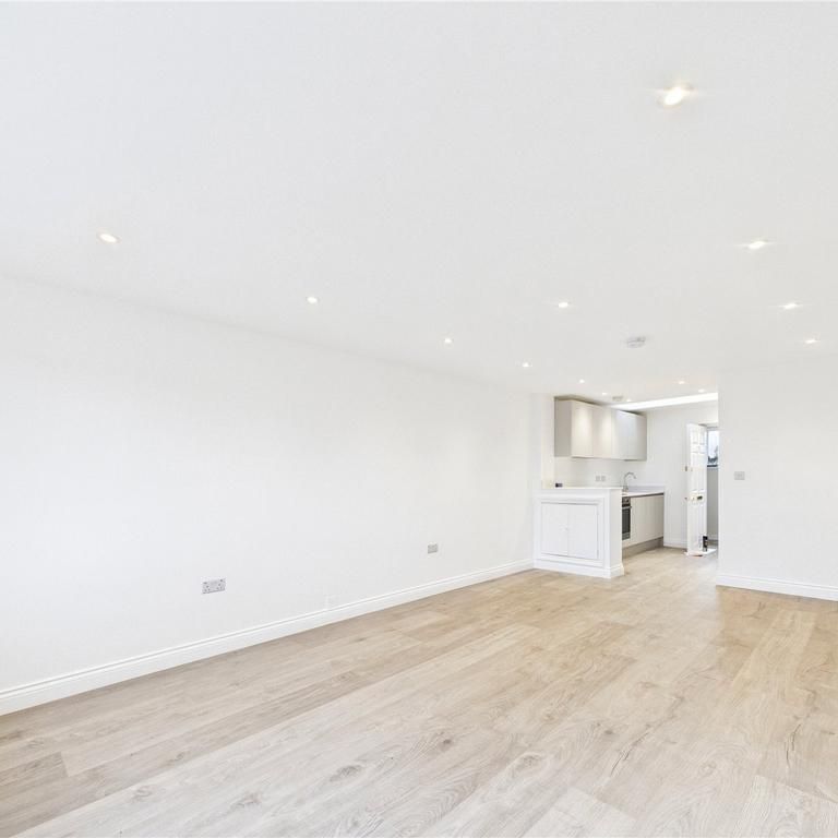 Studio to rent - Photo 1