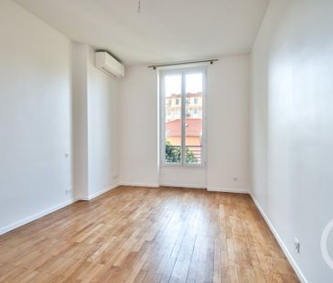Location Appartement 4 pièces 89m² NICE 06100 - Photo 4