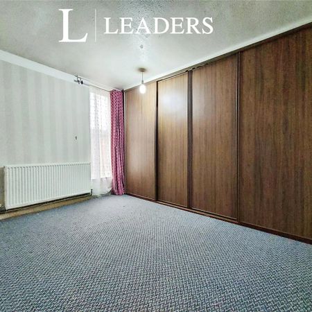 3 bedroom house to rent Baker Close, Basildon, Essex, SS15 - Photo 4