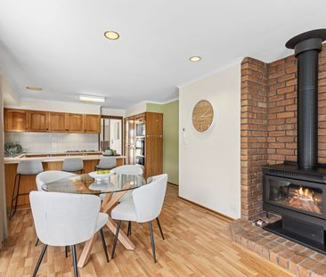 Timeless Family Living and Outstanding Entertaining - Photo 4