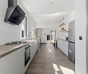 Room in a Shared House, King Richard St, CV2 - Photo 6