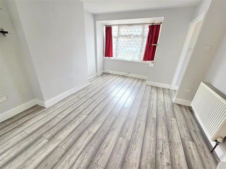 2 bedroom terraced house to rent - Photo 3