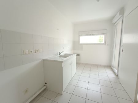 Location Appartement 3 pièces 71m² REIMS 51100 - Photo 5